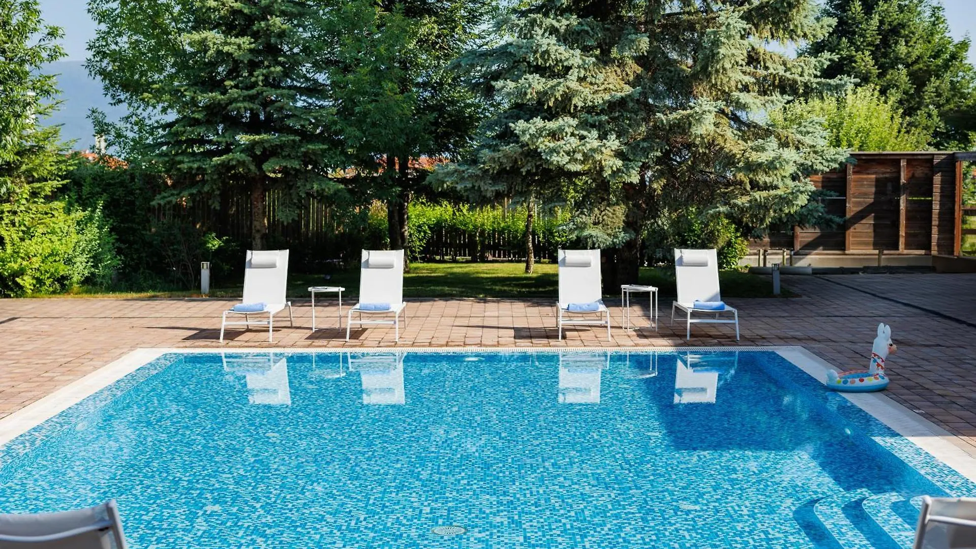**** מלון Four Points By Sheraton בנסקו בולגריה